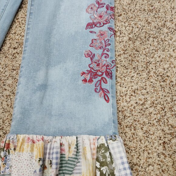 3784 Size Large Upcycled Pioneer Woman Pull On Pants. - Picture 2 of 7